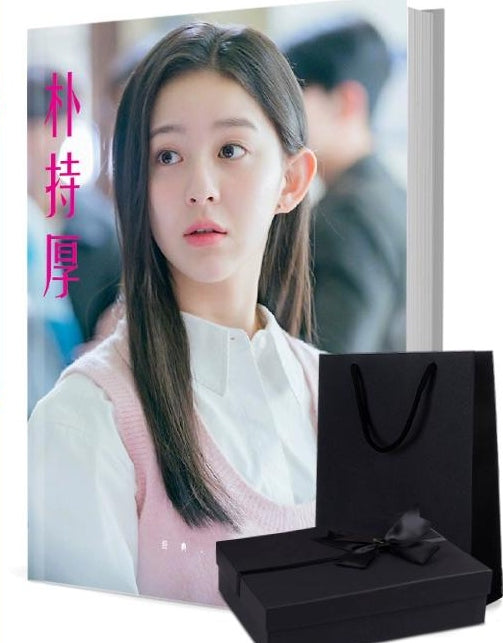 イ・チェミン 写真集1冊 A4ポスター4枚 しおり4枚 LOMOカード10枚