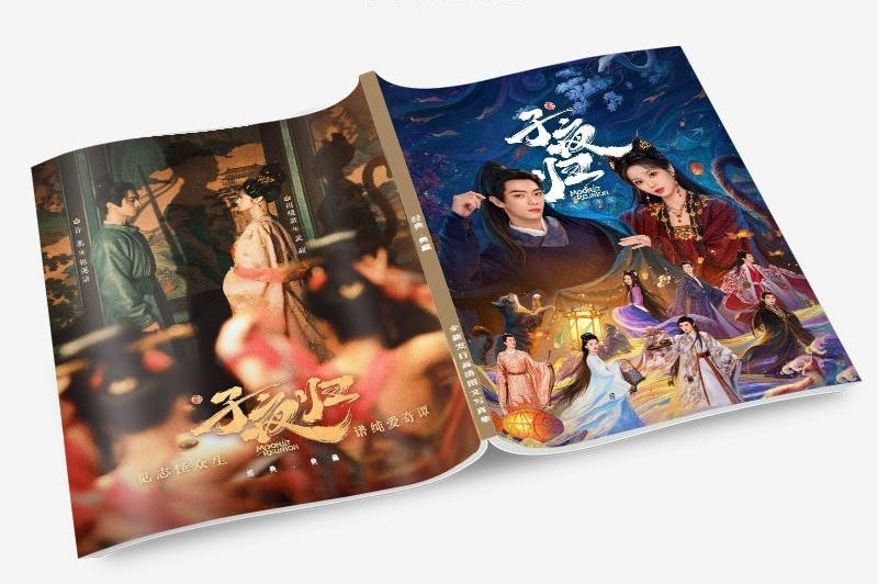 子夜帰 写真集1冊 A4ポスター4枚 しおり4枚 LOMOカード10枚